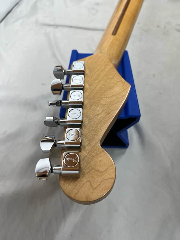 Fender Stratocaster Strat Electric Guitar - Image 25