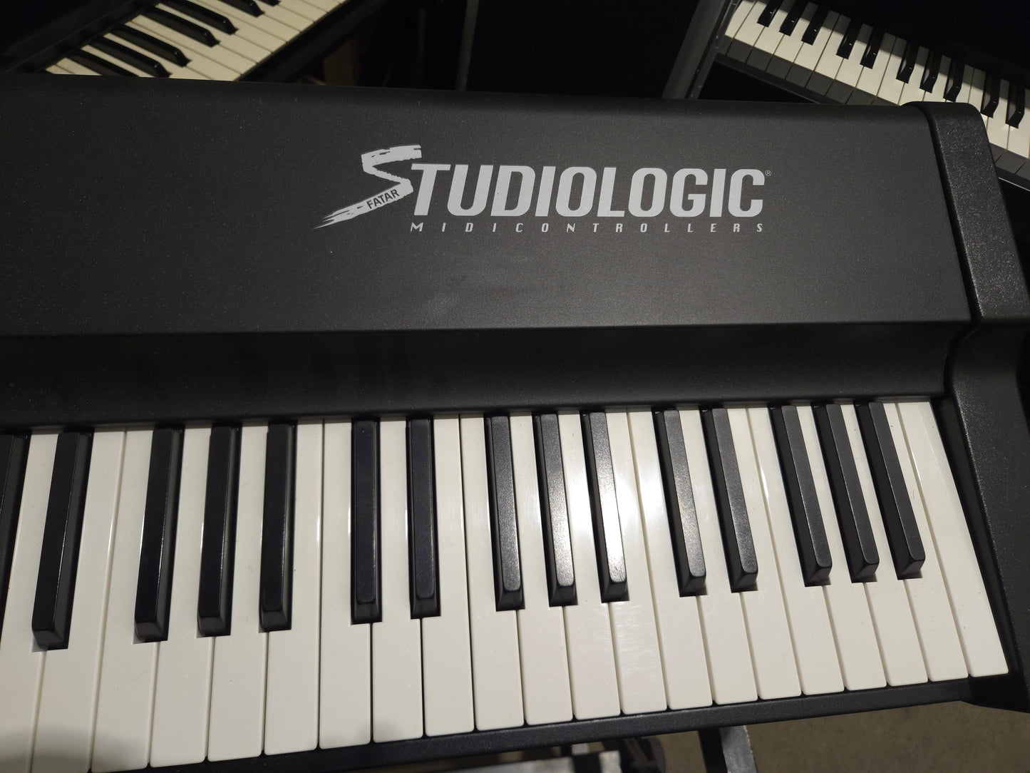 Studiologic SL-990 Midi Controller - Local Pickup Only