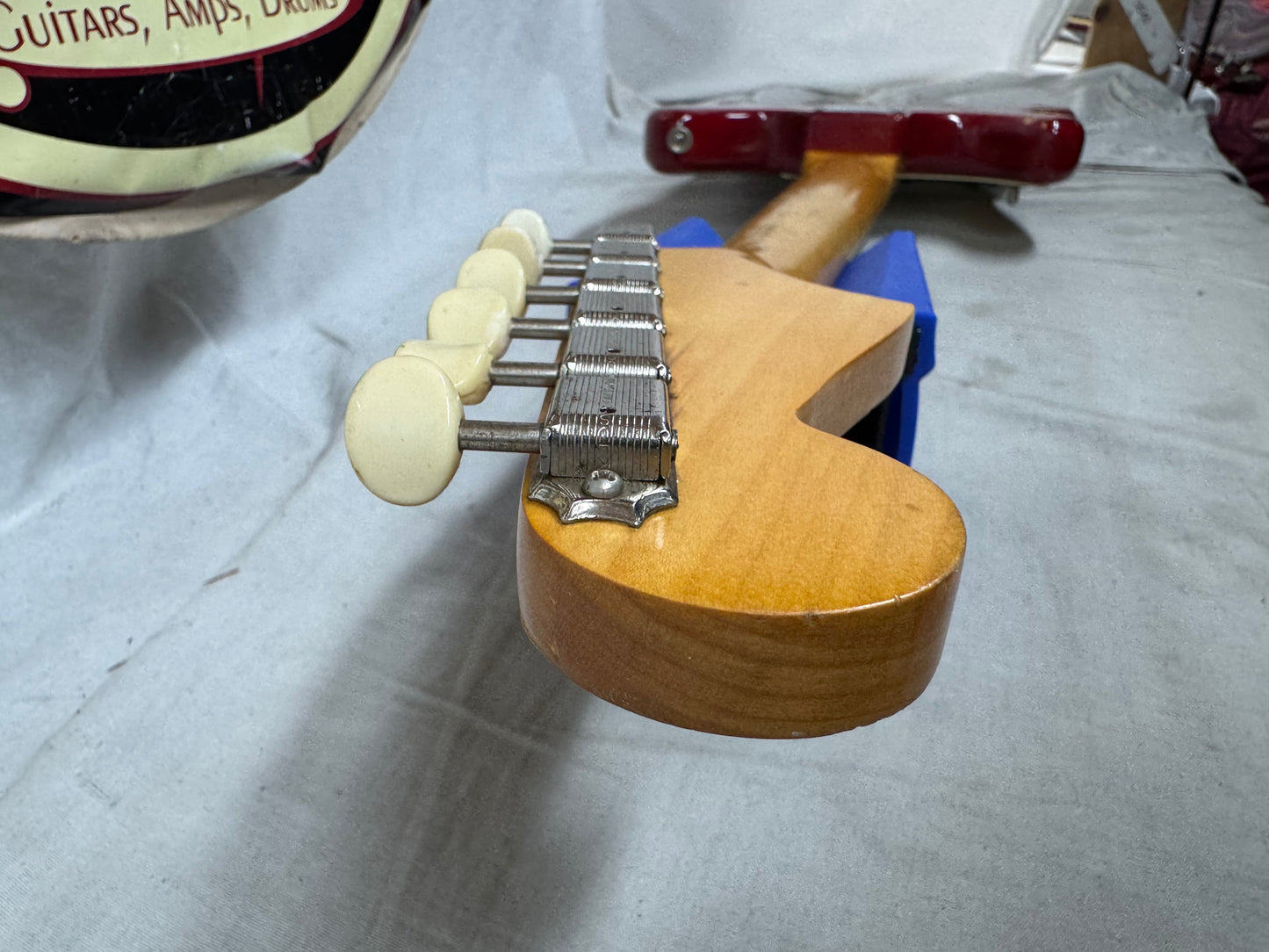 Fender USA Duo-Sonic Guitar with Case 1962