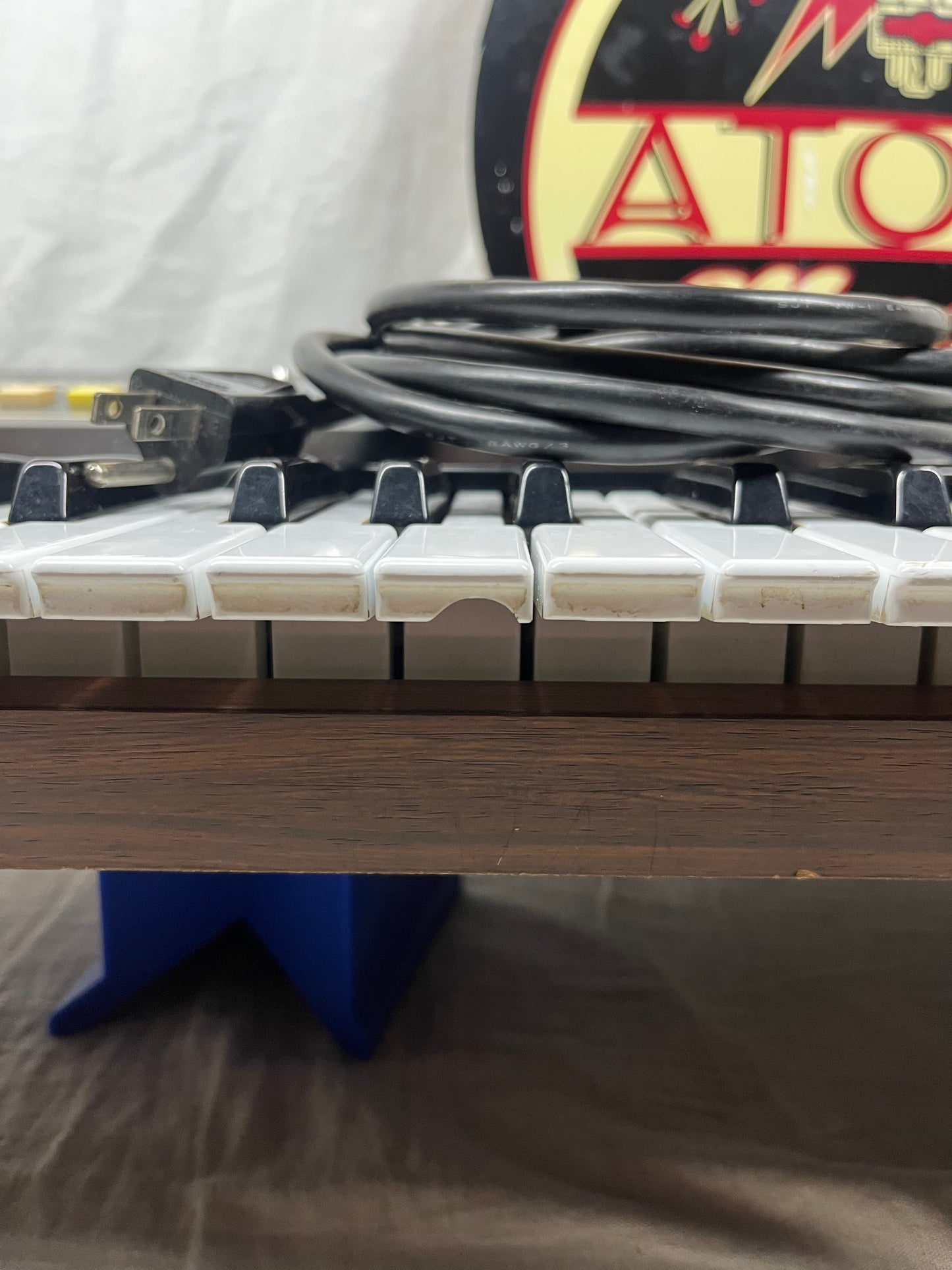 Roland Juno-6 Polyphonic 61-Key Analog Synthesizer Keyboard - Local Pickup Only!