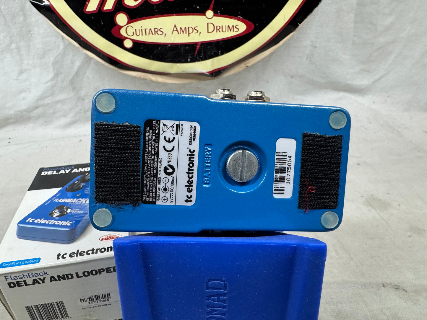 TC Electronic Flashback v1 Delay Looper Pedal with Box