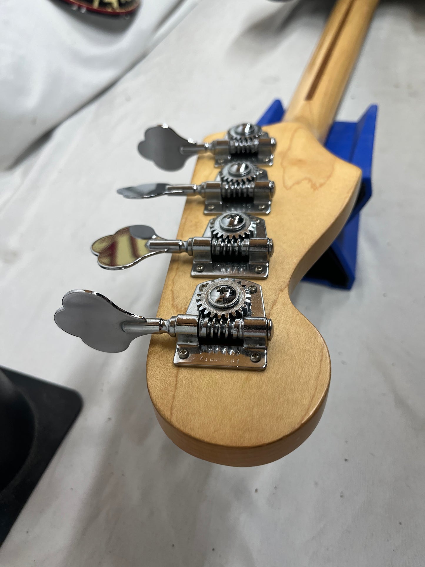 Squier 4-String Electric Jazz Bass