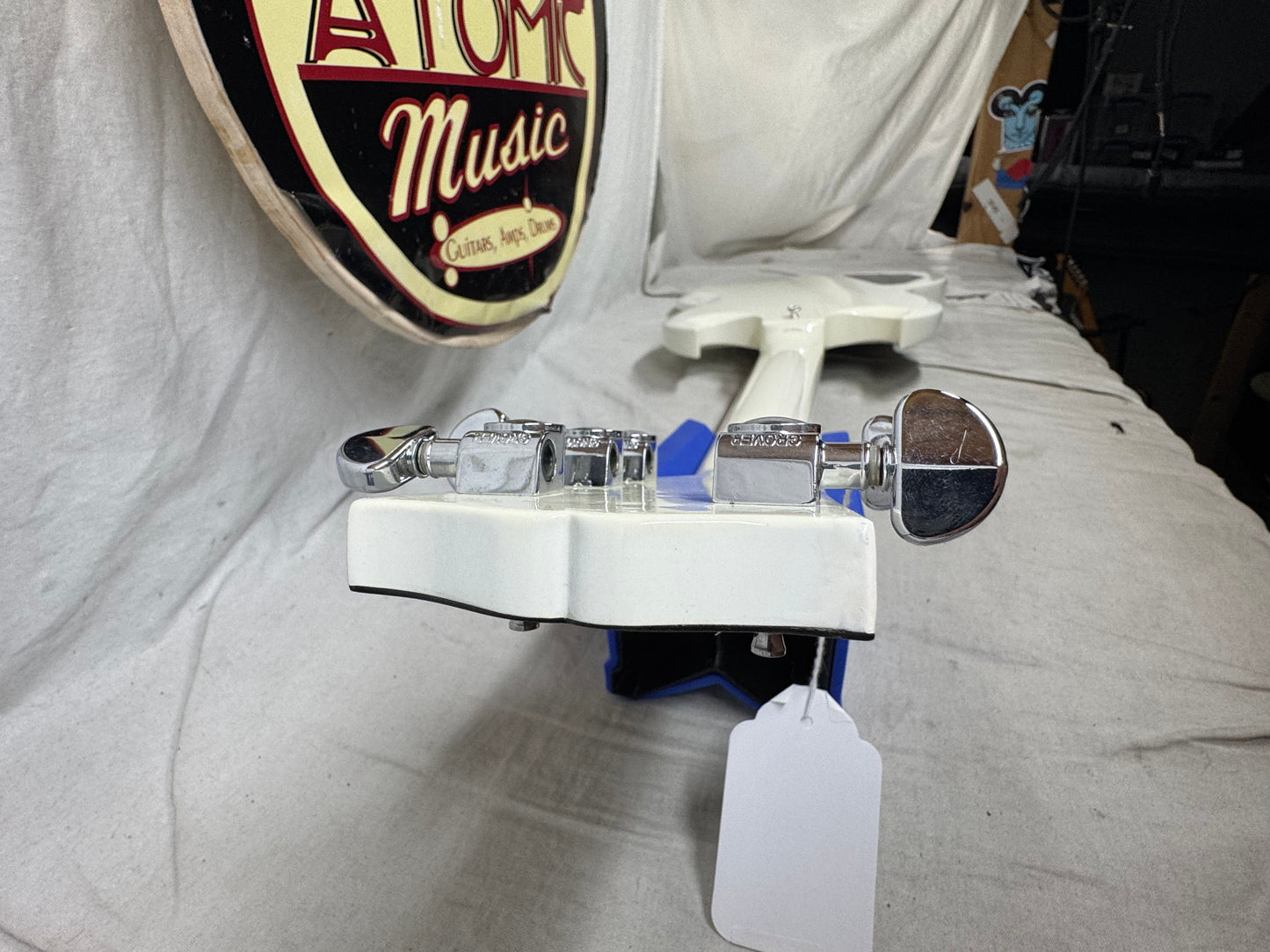 Gibson 50th Anniversary Pete Townshend Signature Model SG Guitar with Case 2011 - Polaris White