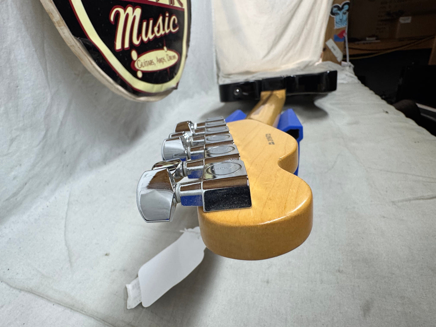 Fender American Telecaster Guitar 2000 - 2-Color Sunburst / Maple neck