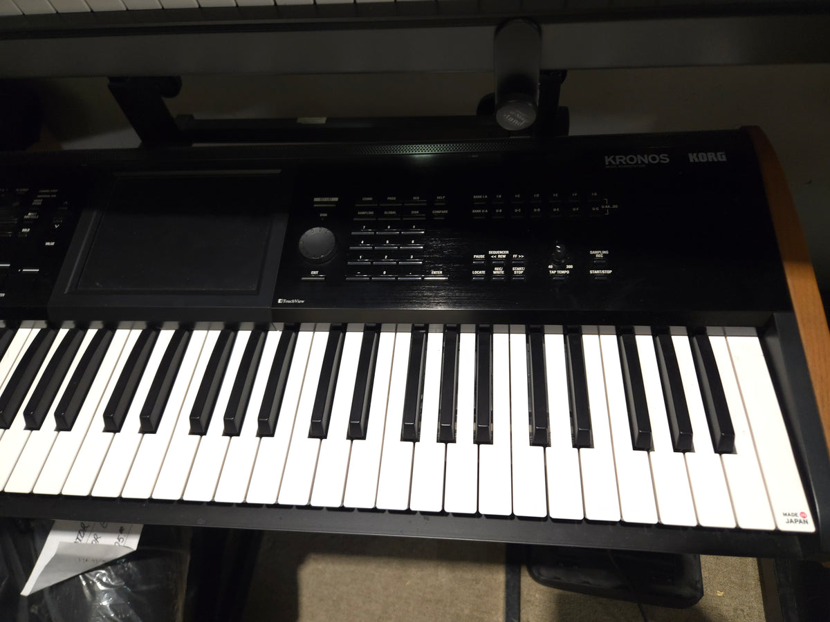 Korg Kronos 61 Keyboard - Local Pickup Only