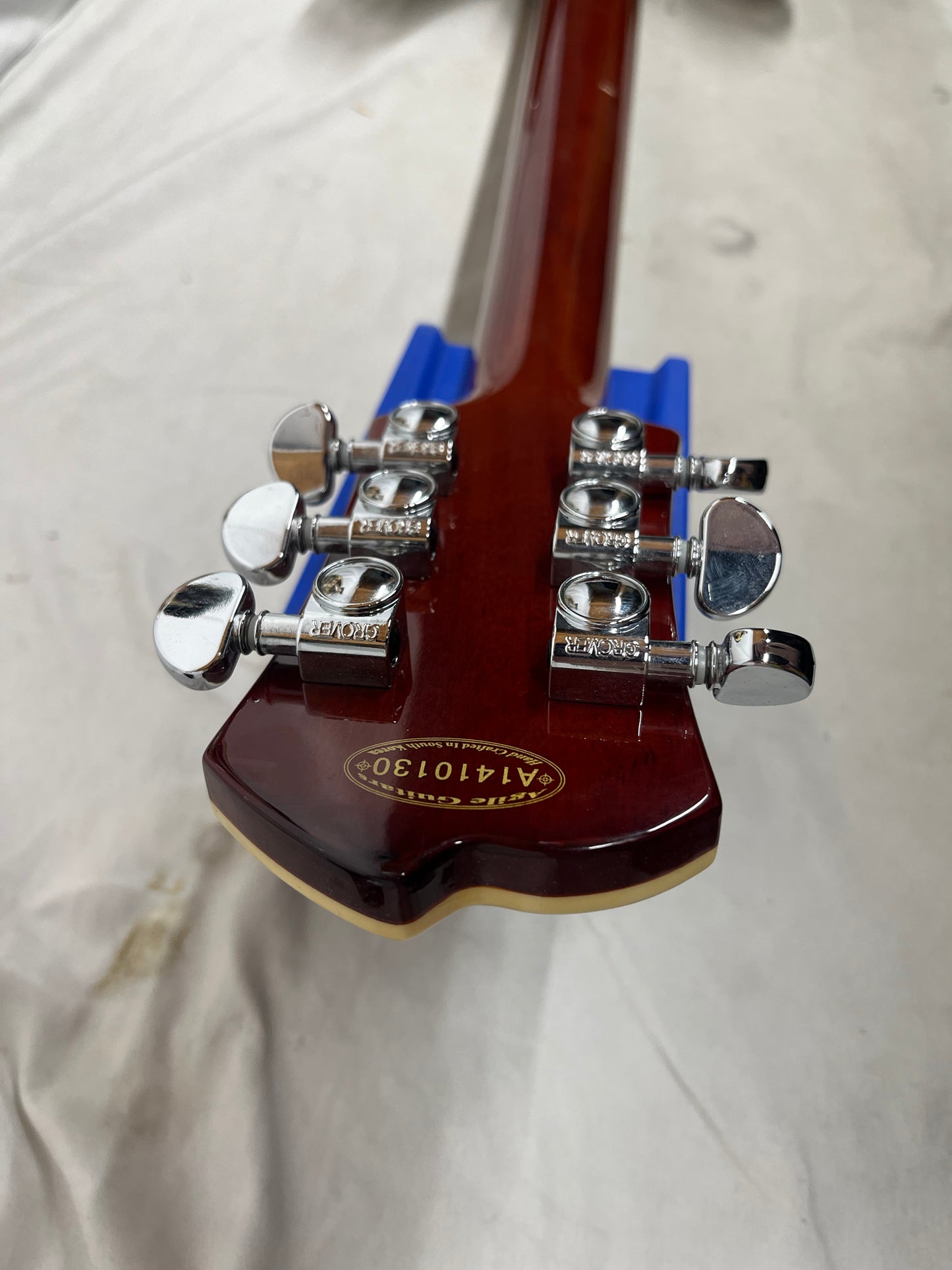 Agile Harm Semi-Hollow Body Electric Guitar - Gold Top