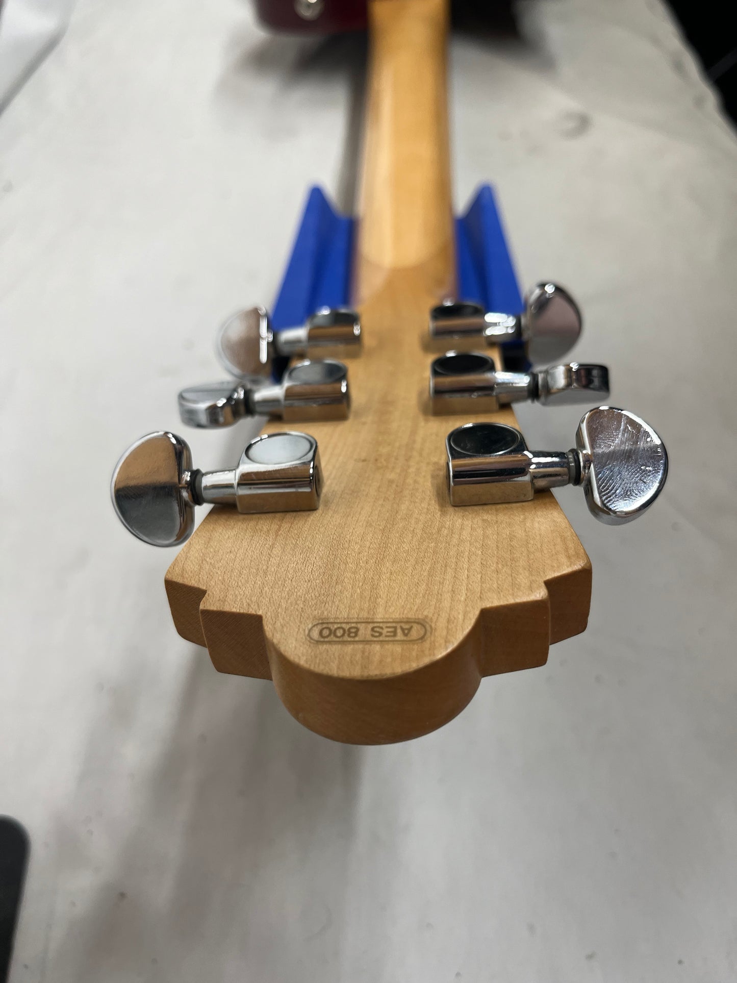 Yamaha AES800 Singlecut Electric Guitar