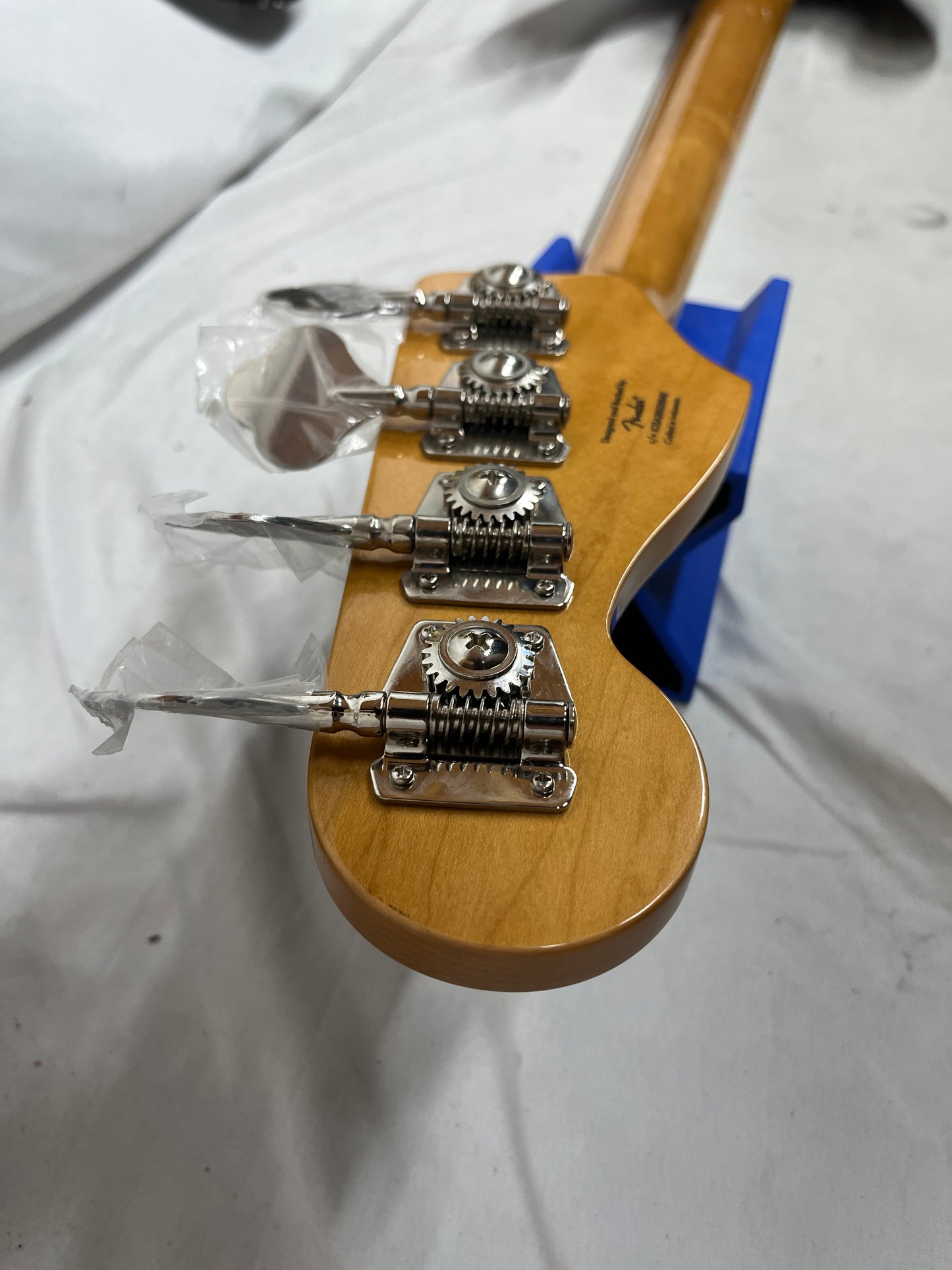 Squier Classic Vibe Active '70s 4-String Electric Jazz Bass - Mocha