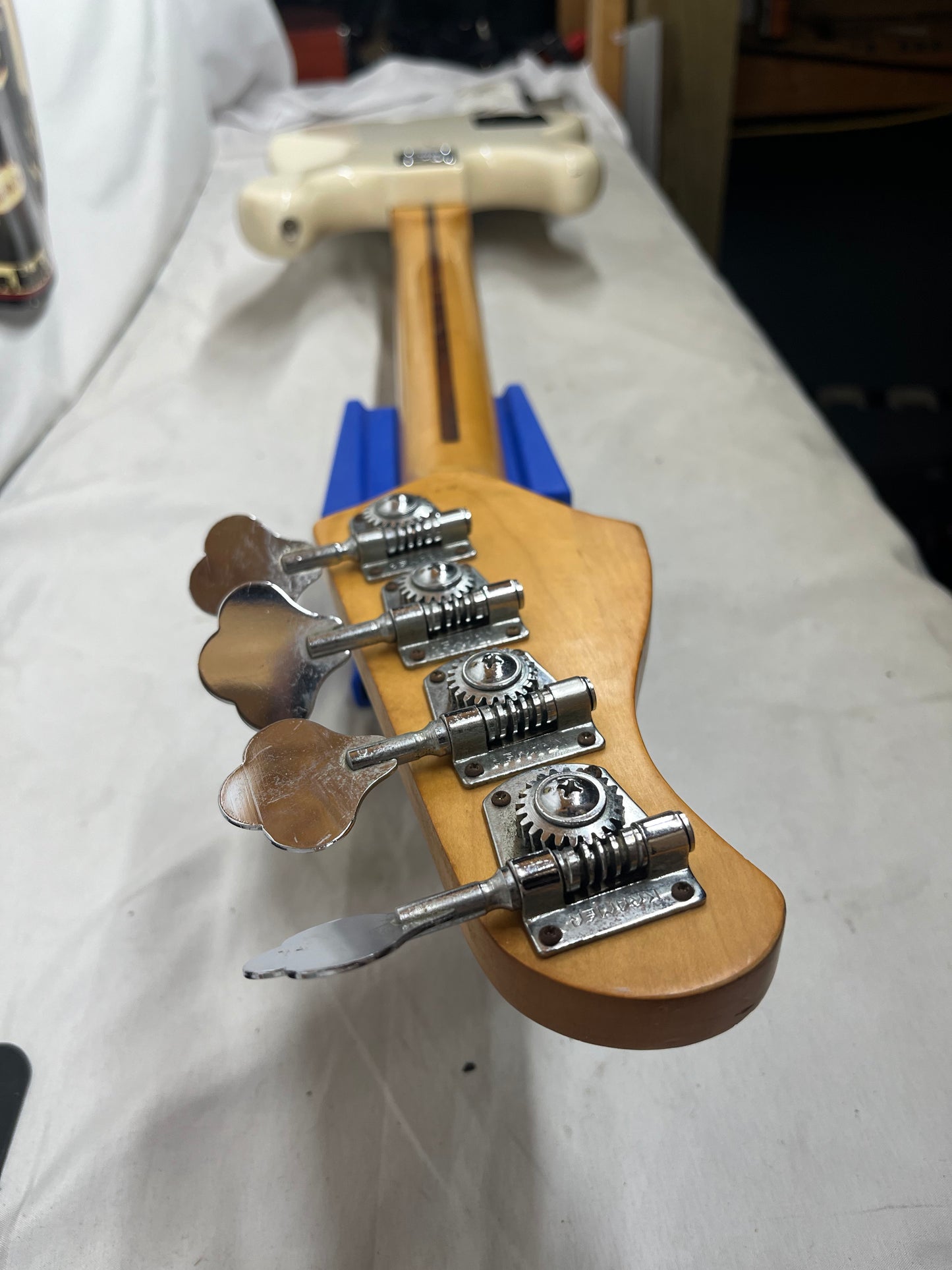 Kramer Striker 700ST 4-String P-Style Electric Bass