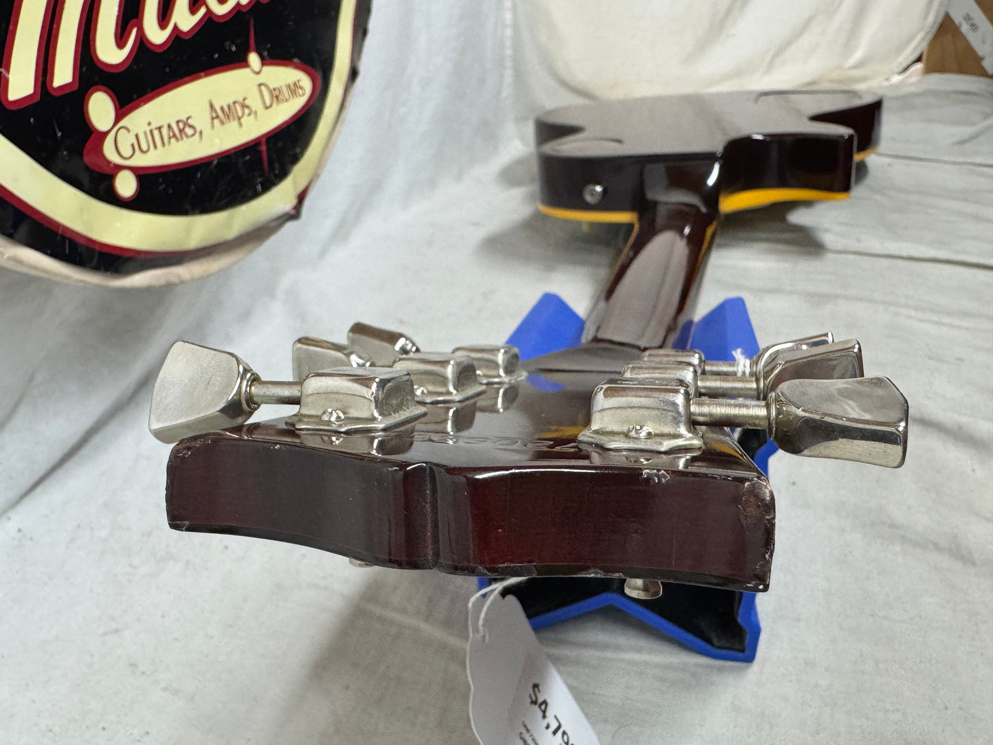 Gibson Les Paul Deluxe Guitar with Case 1978