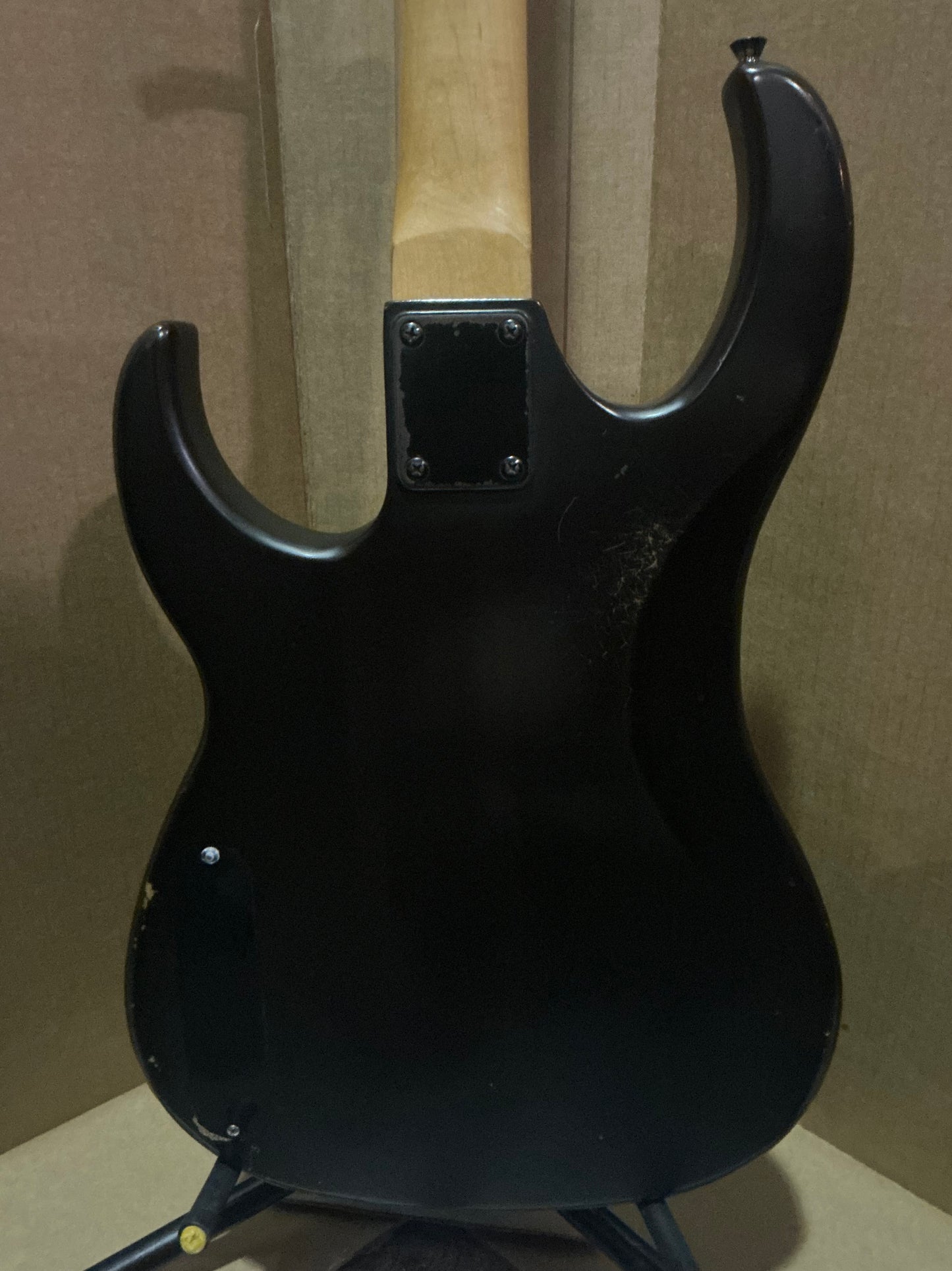 Dean Edge 09 Bass Guitar