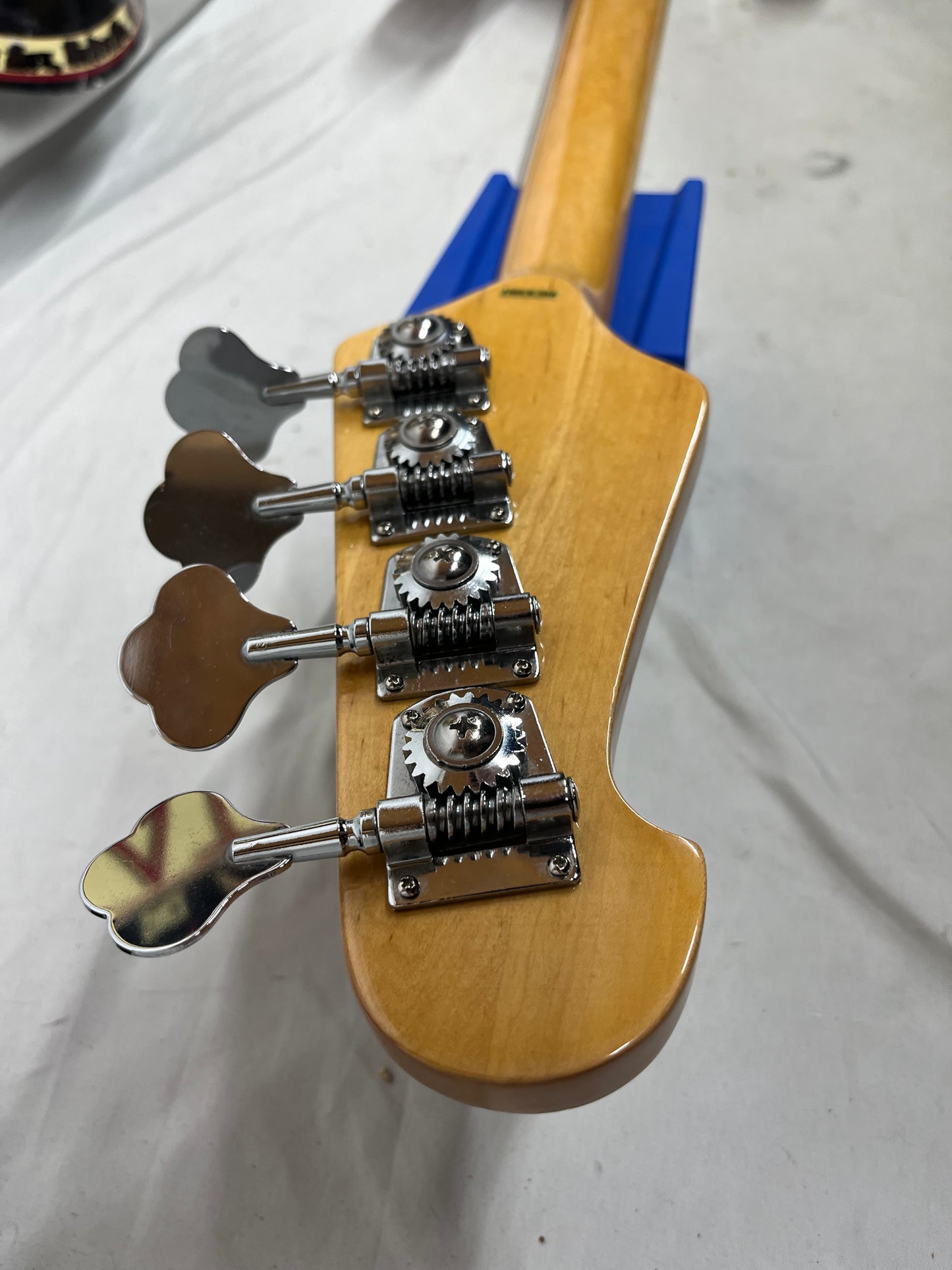 Memphis Doublecut 4-String P-Style Electric Bass