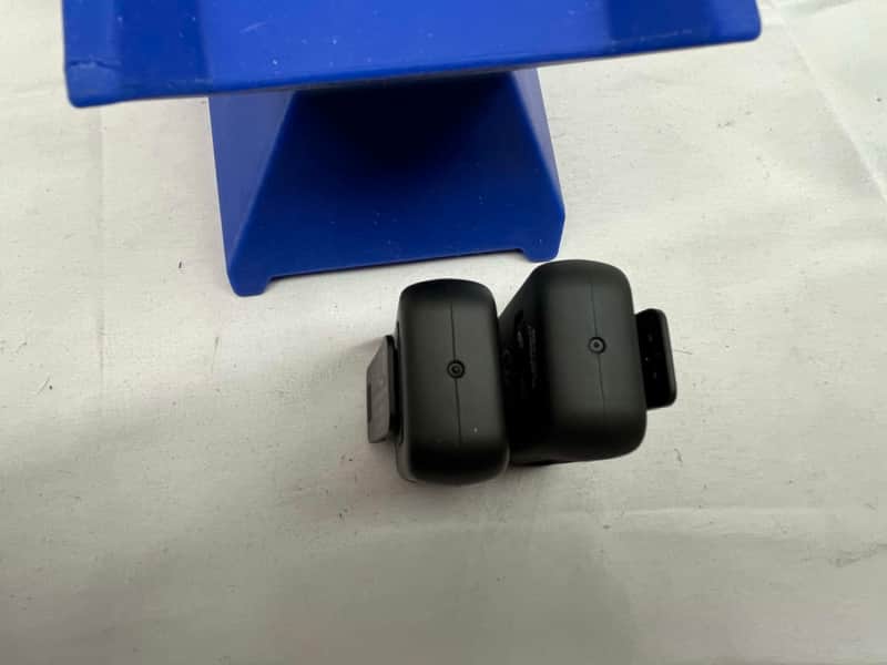Mackie EleMent Wave LAV Lavalier Microphone Wireless System with Box - Image 7