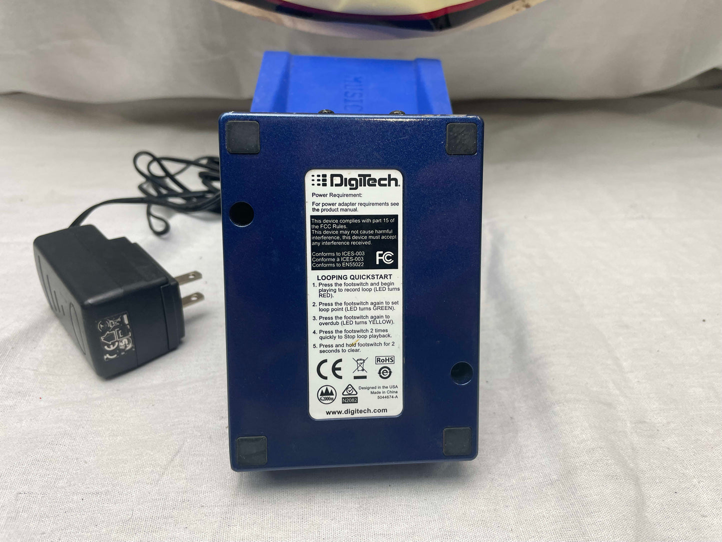 DigiTech JMVXT JamMan Vocal XT Vocal Looper Pedal with Power Supply