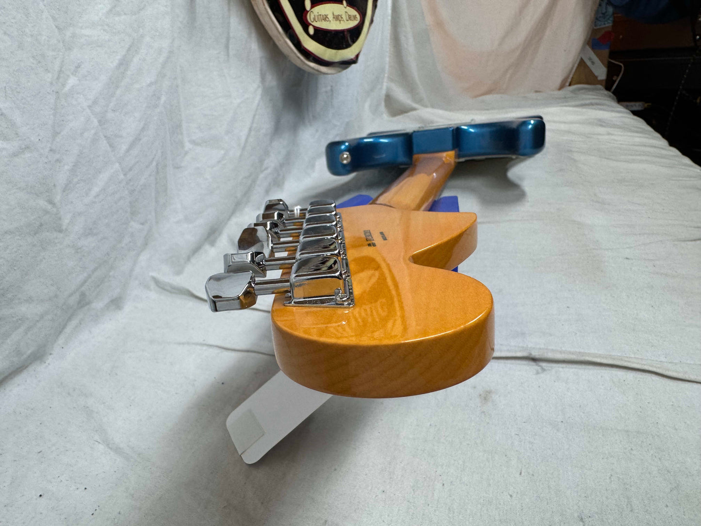 Fender Traditional '60s Stratocaster Guitar - MIJ Made In Japan 2023 - Lake Placid Blue / Rosewood fingerboard