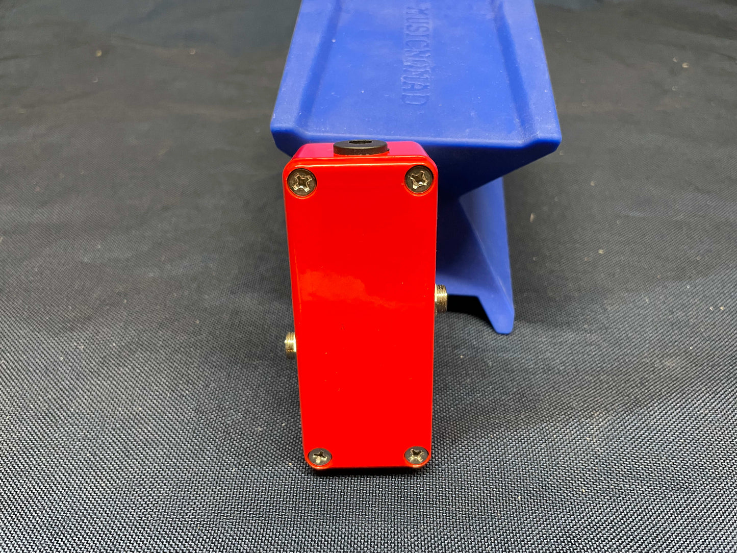 Luck Duck Gruff Fuzz Pedal