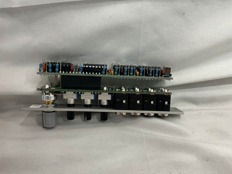 Doepfer A-147-5 Quad VCLFO - Image 4