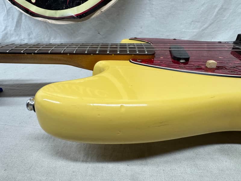 Fender USA Mustang Guitar - Image 18