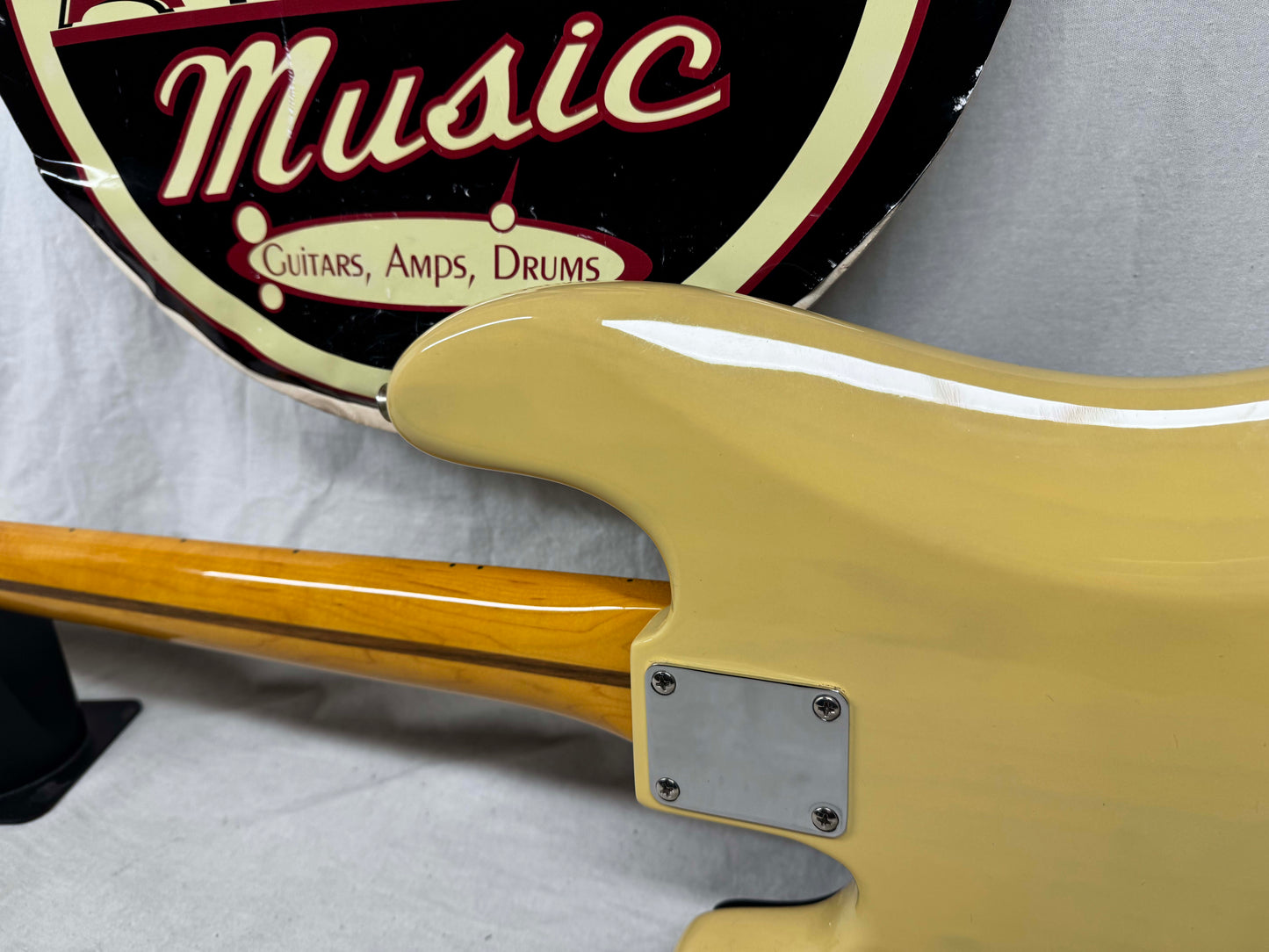 Fender American Vintage II 2 '54 1954 Precision Bass 4-string P-Bass with COA + Case 2022 - Vintage Blonde / Maple neck