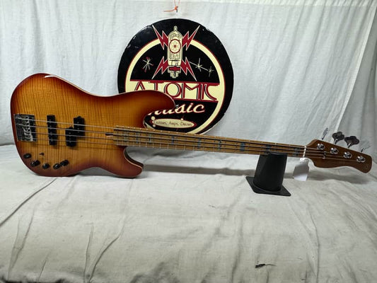 Sire Marcus Miller P10 p 10 4-string P-style Bass