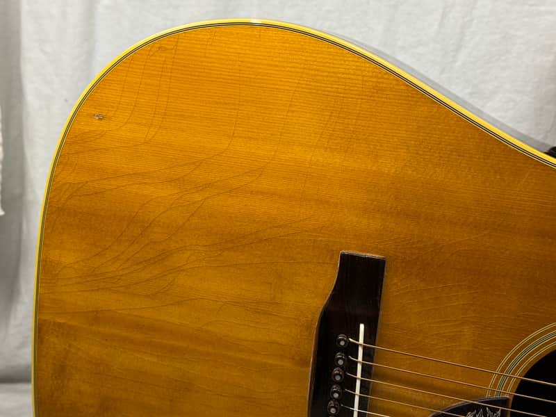 Gibson Hummingbird Dreadnought Acoustic Guitar with Case - needs work! - Image 4
