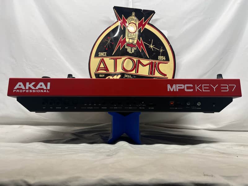 Akai MPC Key 37 Standalone 37-Key Workstation Synthesizer Keyboard - Image 5