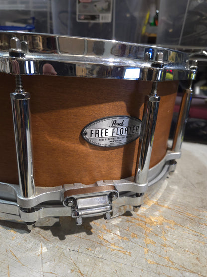 Pearl Free Floater Snare 14" x 6.5"