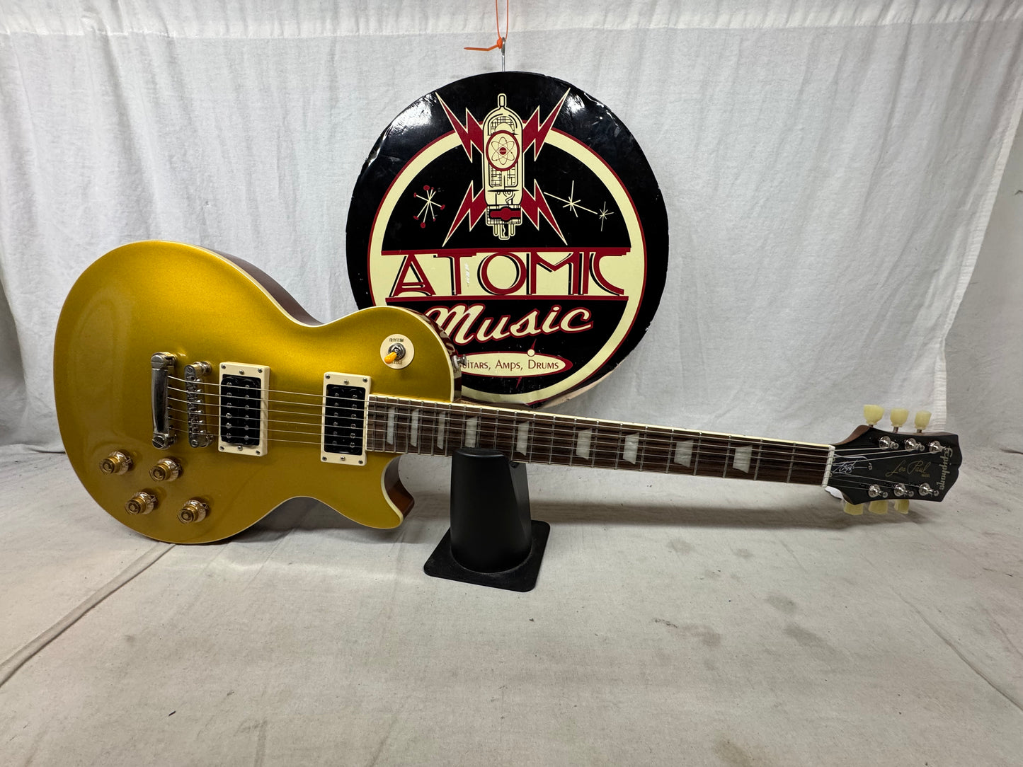 Epiphone Slash "Victoria" Les Paul Standard Guitar with Case 2021 - Gold Top goldtop