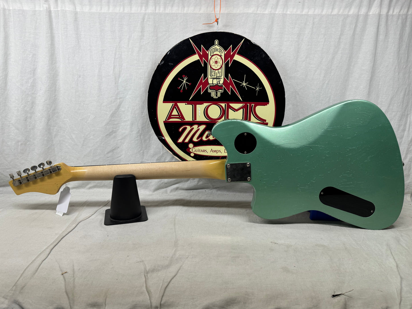 Maghini Guitars Skylark Baritone Guitar with COA + Gator Case 2023 - Lightly Aged Jade Metallic