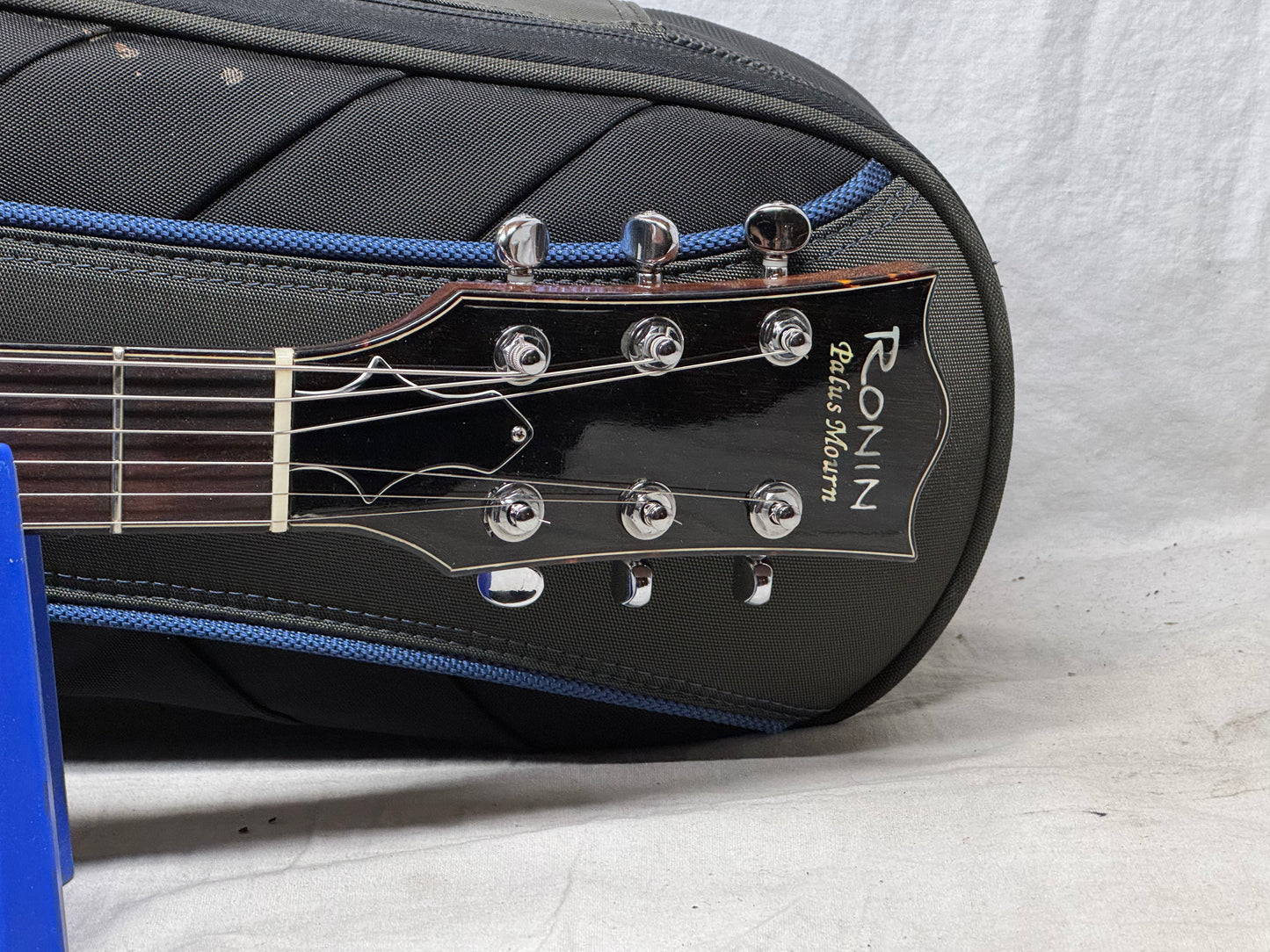 Ronin Limited Build Palus Mourn Singlecut Guitar with Gig Bag