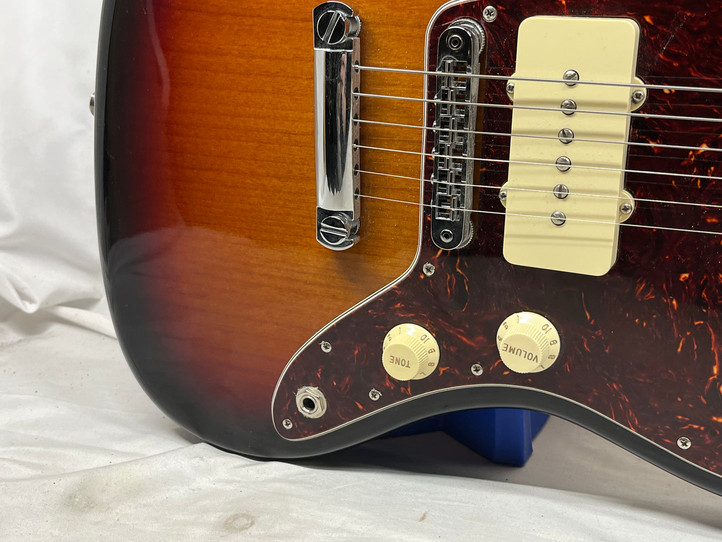 Fender American Special Jazzmaster Electric Guitar - 3-Color Sunburst