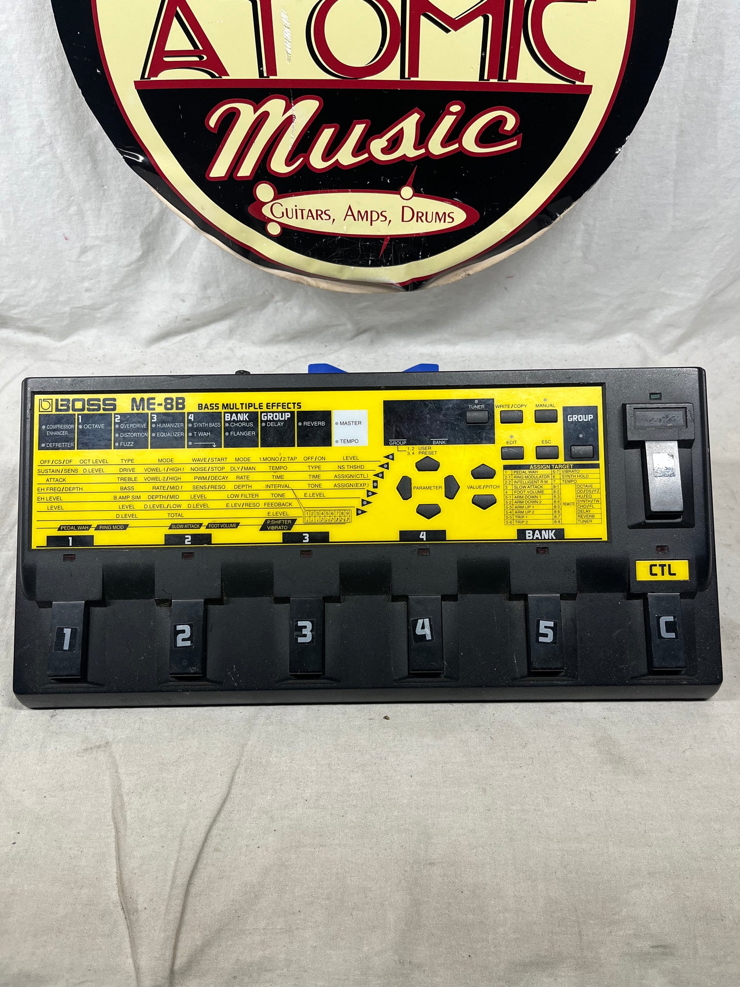 Boss ME-8B me8B Bass Multi-Effects Preamp Pedal