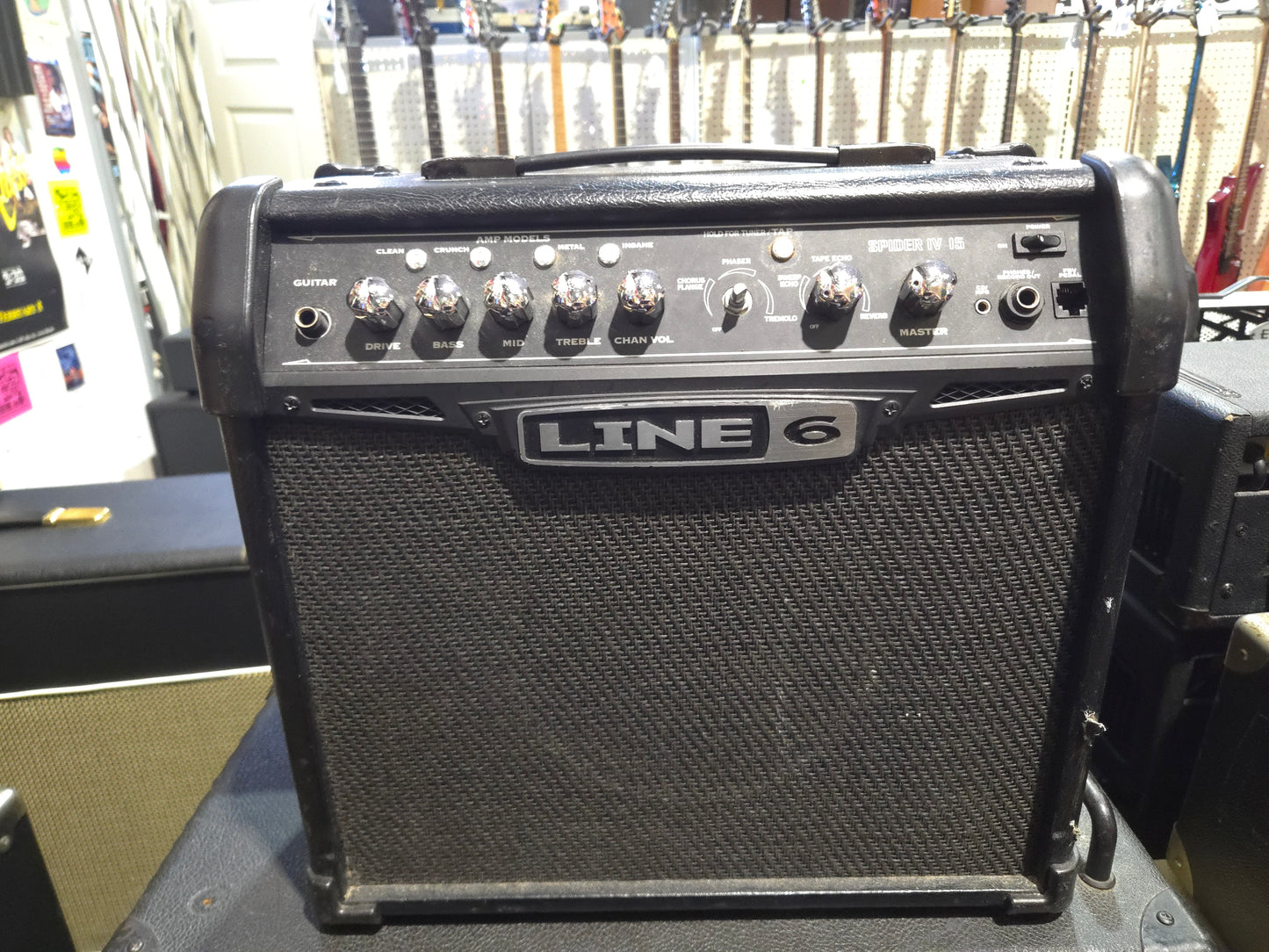 Line 6 Spider IV 15 15-Watt 1x8" Digital Modeling Guitar Practice Amp 2009 - 2016 - Local Pickup Only