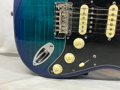 Fender Limited Edition Player Stratocaster HSS Plus Top Electric Guitar MIM - Made in Mexico - Blue Burst