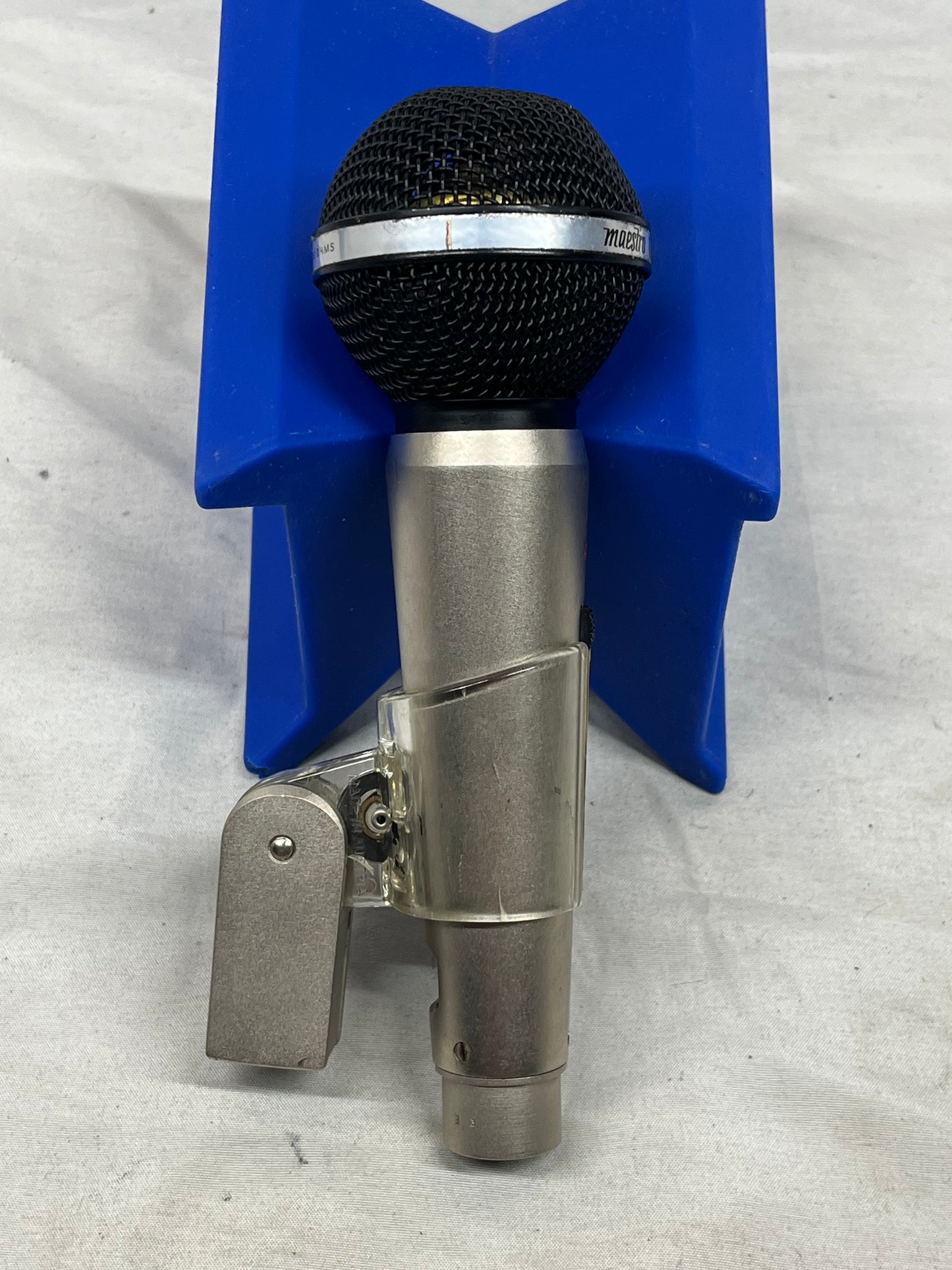 AKG Maestro DM700 Vintage Dynamic Cardioid Microphone