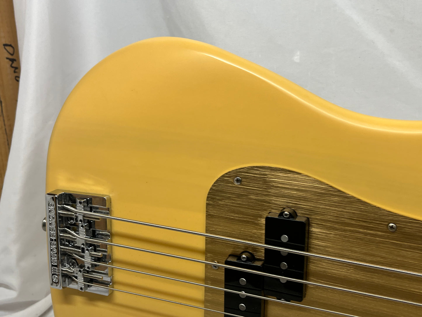 Squier 40th Anniversary Precision Bass Vintage Edition 4-String Electric Bass with Gig Bag - Satin Vintage Blonde