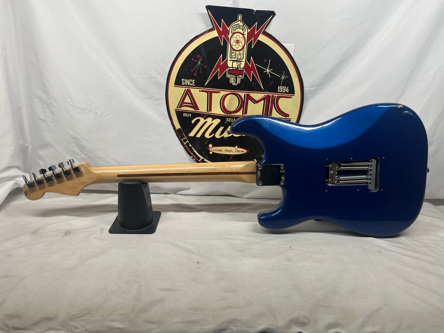 Fender Standard Stratocaster Strat Electric Guitar MIM - Made in Mexico - Electron Blue