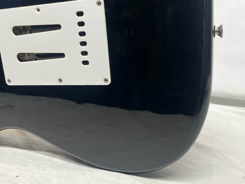 Squier Deluxe Series Stratocaster strat - Image 15