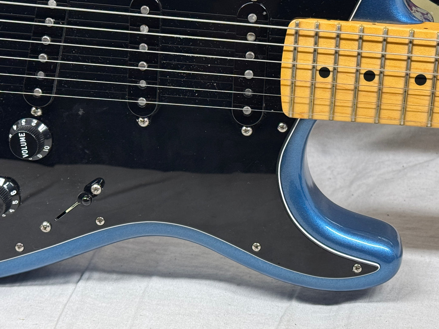 Fender American Professional II 2 Stratocaster Guitar with Case 2021 - Dark Night / Maple neck