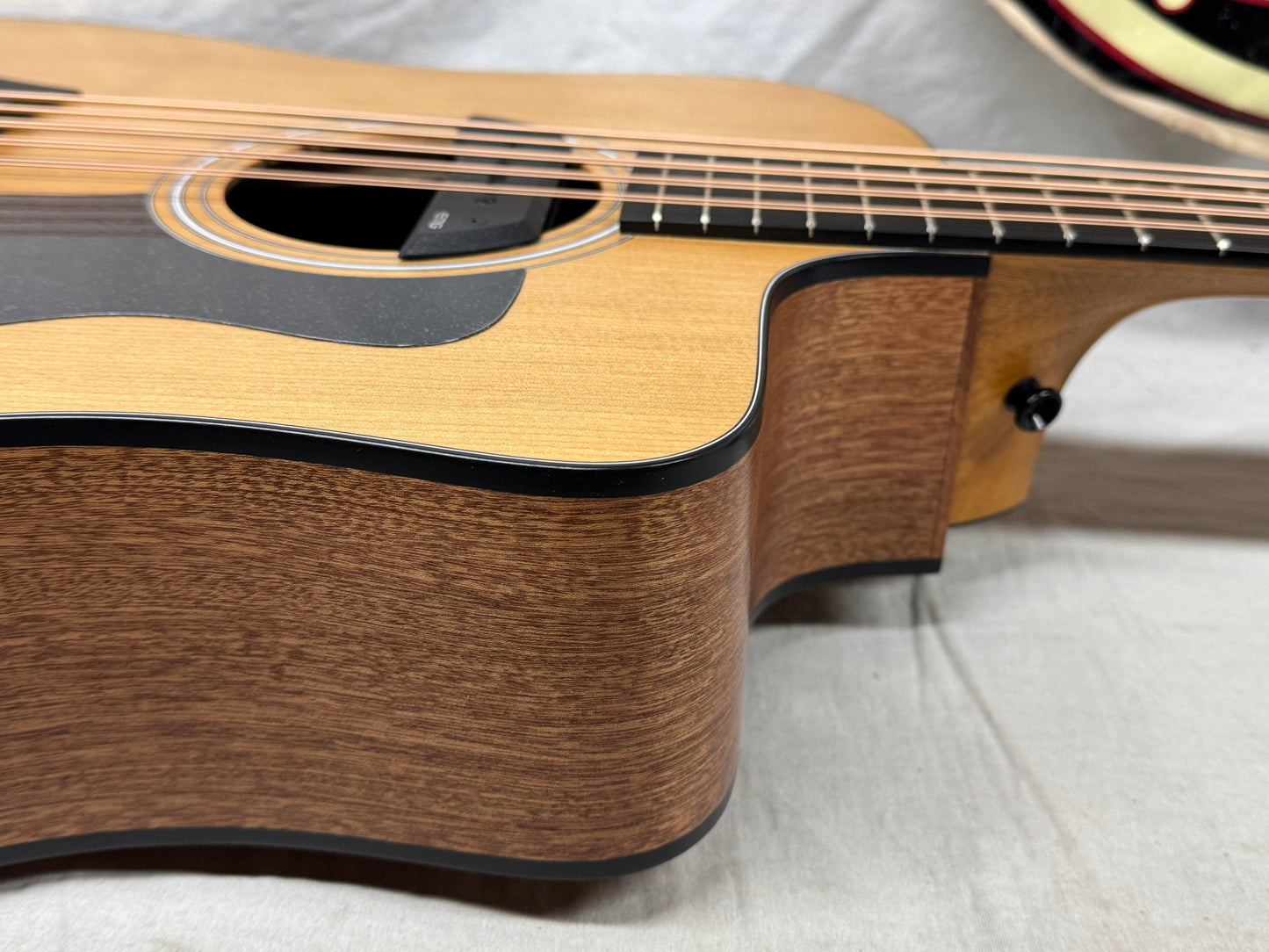 Taylor Somos Collection 150ce Bajo Quinto 10-string Dreadnought Acoustic Guitar with Soft Case 2026