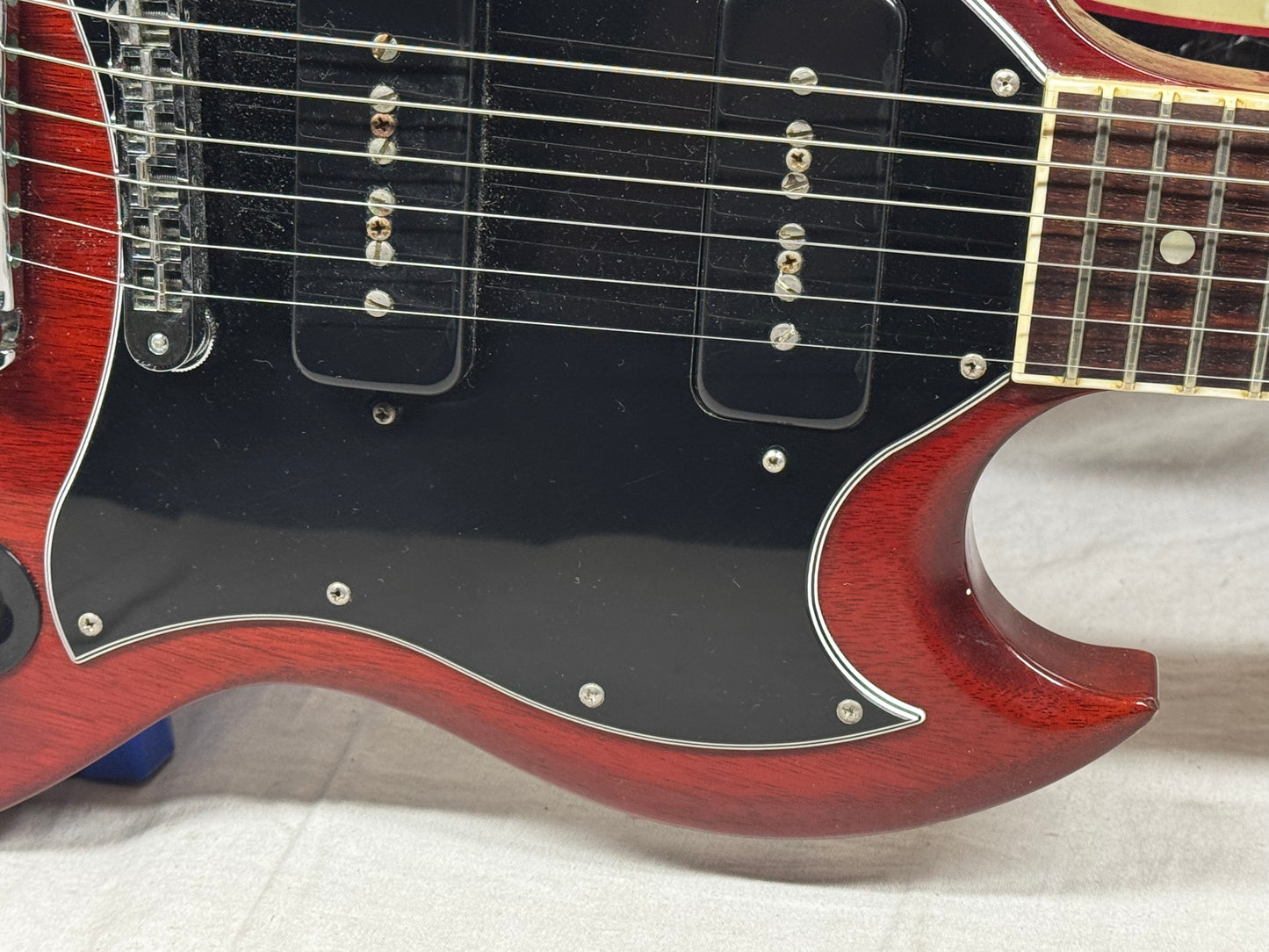 Gibson SG Classic Guitar with TKL Case 2006