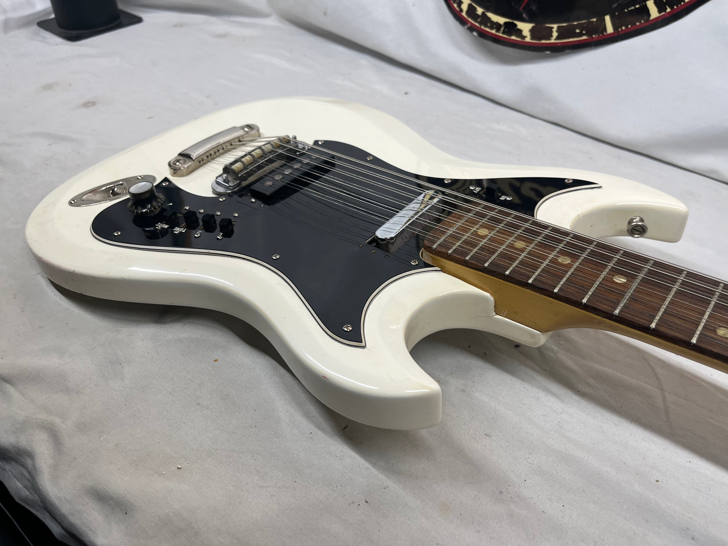 Hagstrom F-12S 12-String Doublecut Electric Guitar