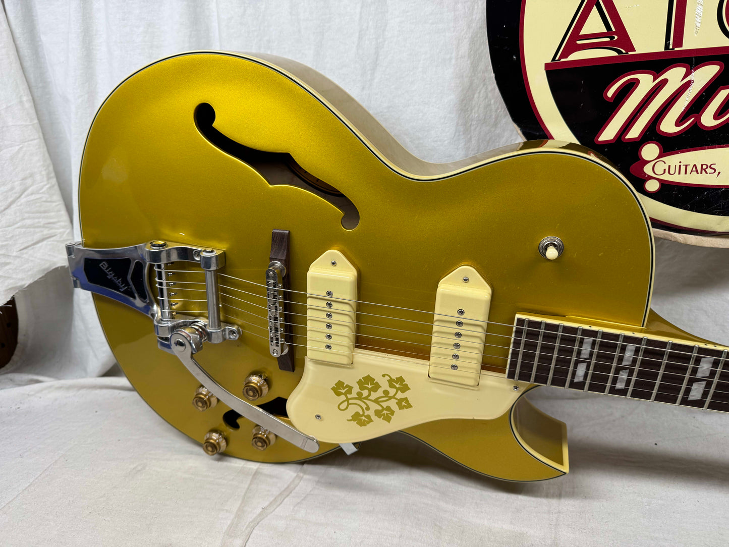 Epiphone ES-295 es295 Hollow Body Guitar with Case - MIK Made In Korea 2006 - Metallic Gold