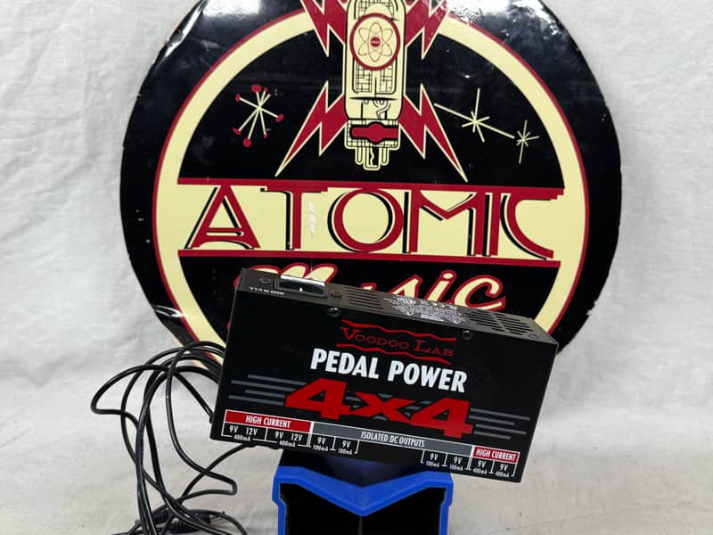 Voodoo Lab Pedal Power 4x4 Pedal Power Supply with Cables