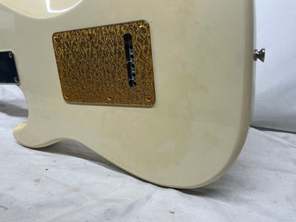 Fender Stratocaster (Squier Series) - White