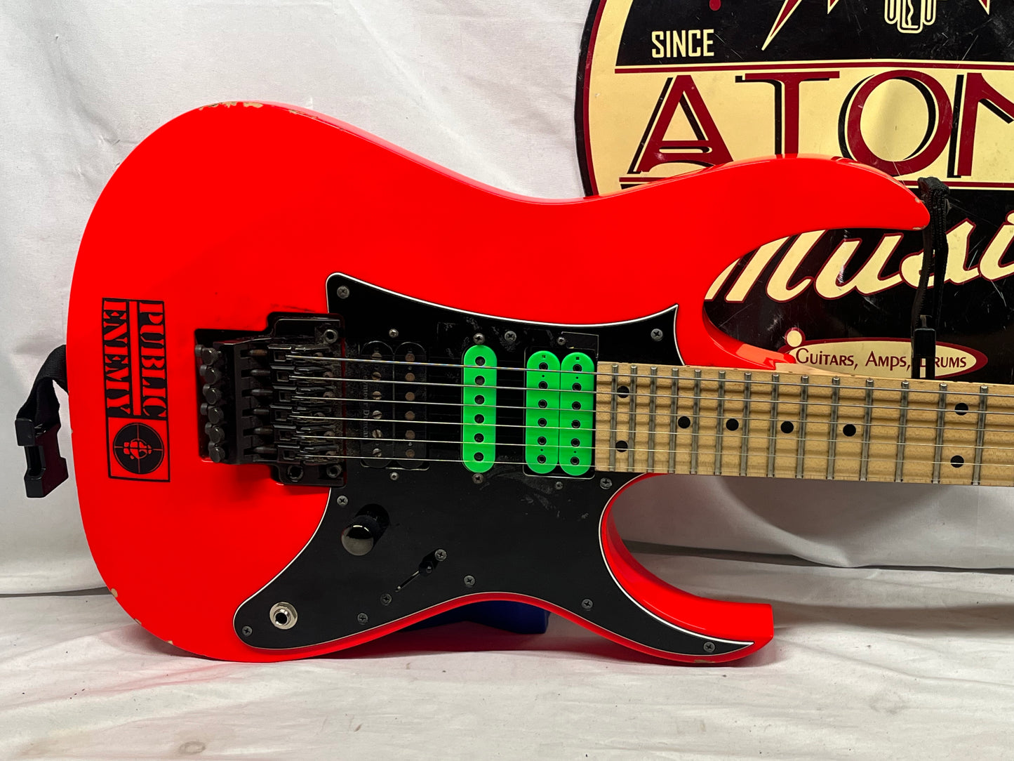 Ibanez RG550 Genesis Collection Doublecut Electric Guitar - Road Flare Red - **only the bridge pickup has output**