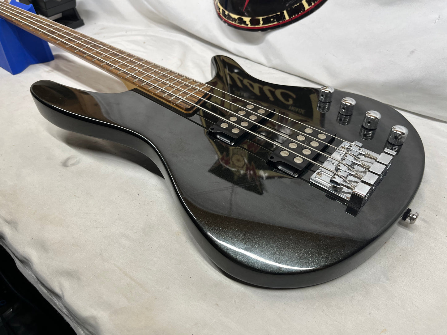 Ibanez Soundgear SRX 300 4-String Doublecut Electric Bass