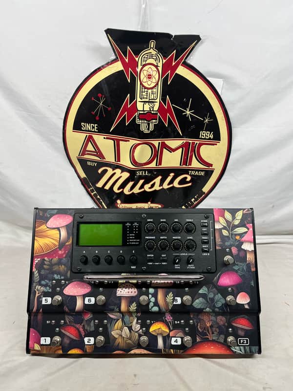 Fractal Audio AX8 Amp Modeler + Multi-FX
