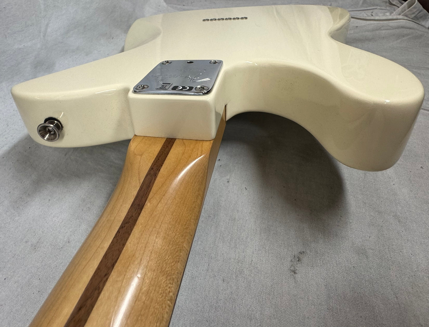Fender Limited Edition American Standard Telecaster with Matching Headstock Guitar + Case 2016 - Olympic White / Rosewood fingerboard