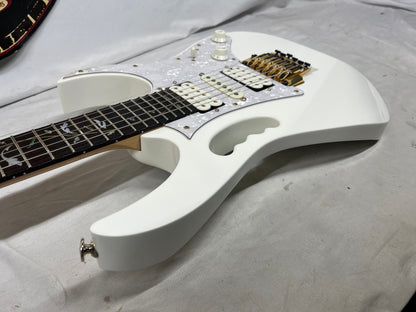 Ibanez JEM7V Prestige Steve Vai Signature HSH Electric Guitar with Hard Case - White
